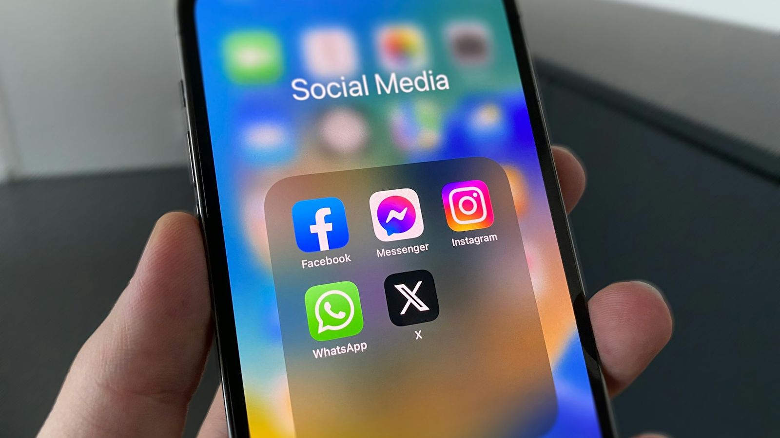 Chargé de communication ou community manager : qui fait quoi ?
